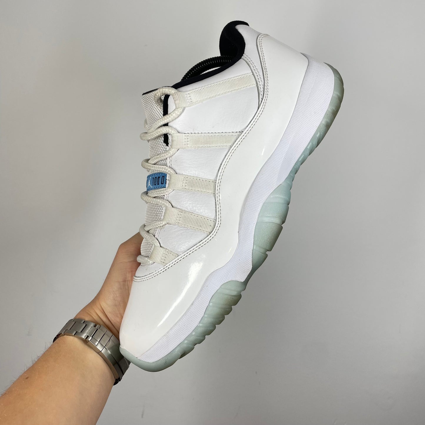 Jordan 11 Legend Blue Low UK 9