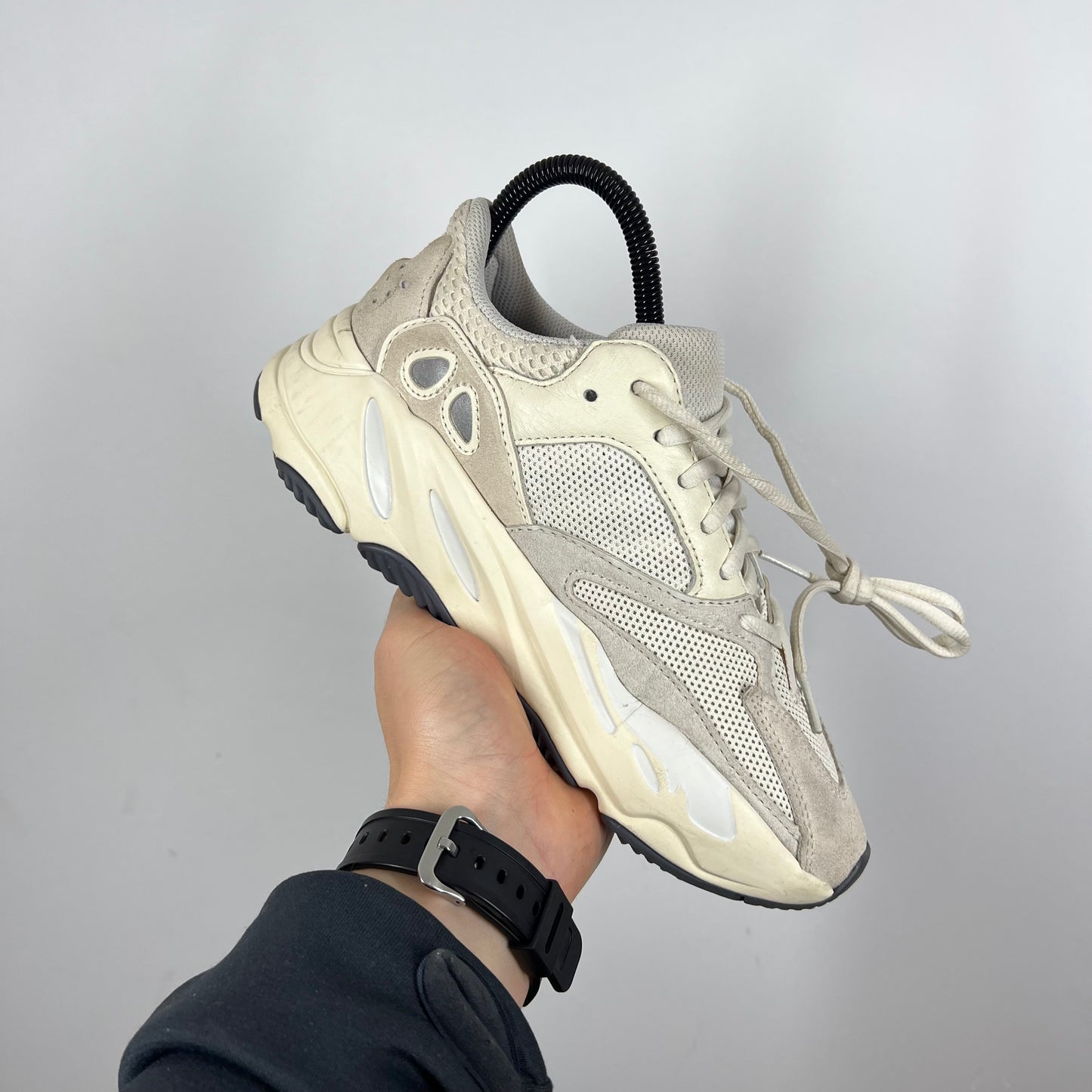 Yeezy 700 analog UK 5