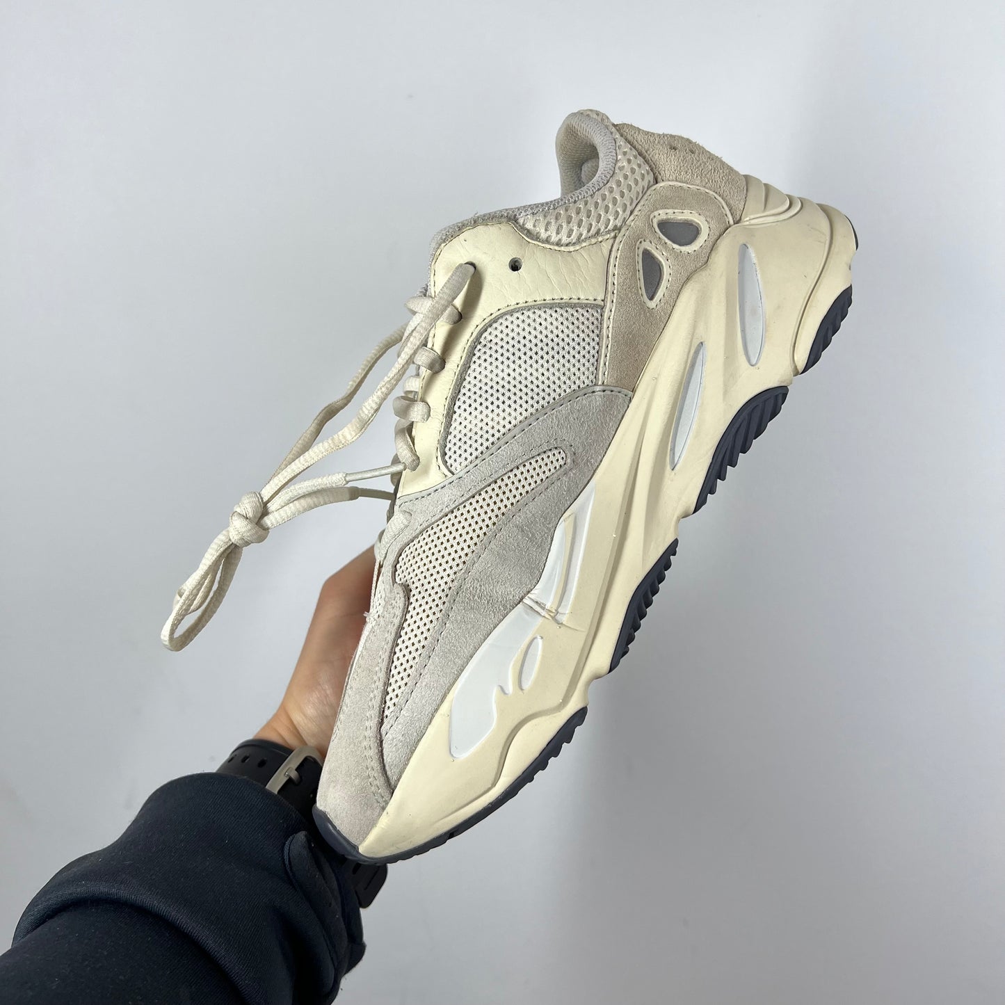 Yeezy 700 analog UK 7.5