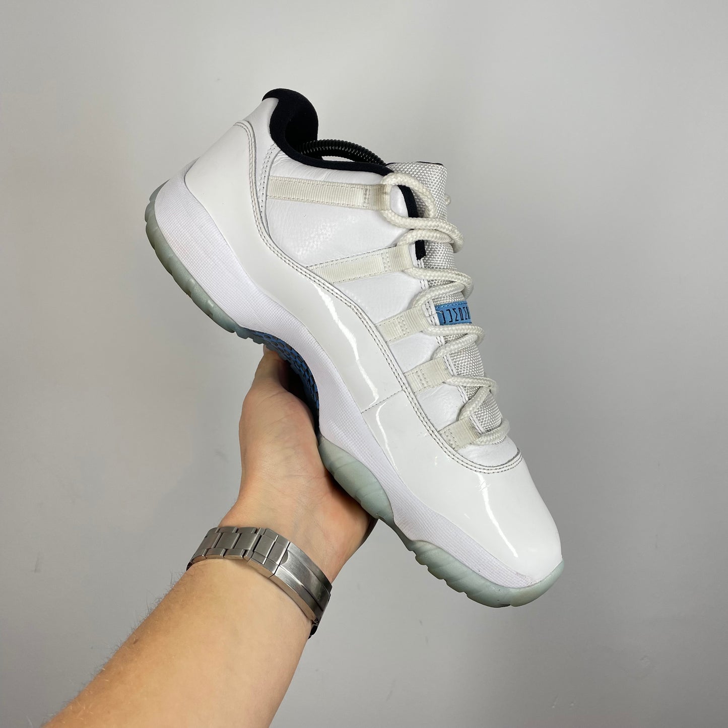 Jordan 11 Legend Blue Low UK 9