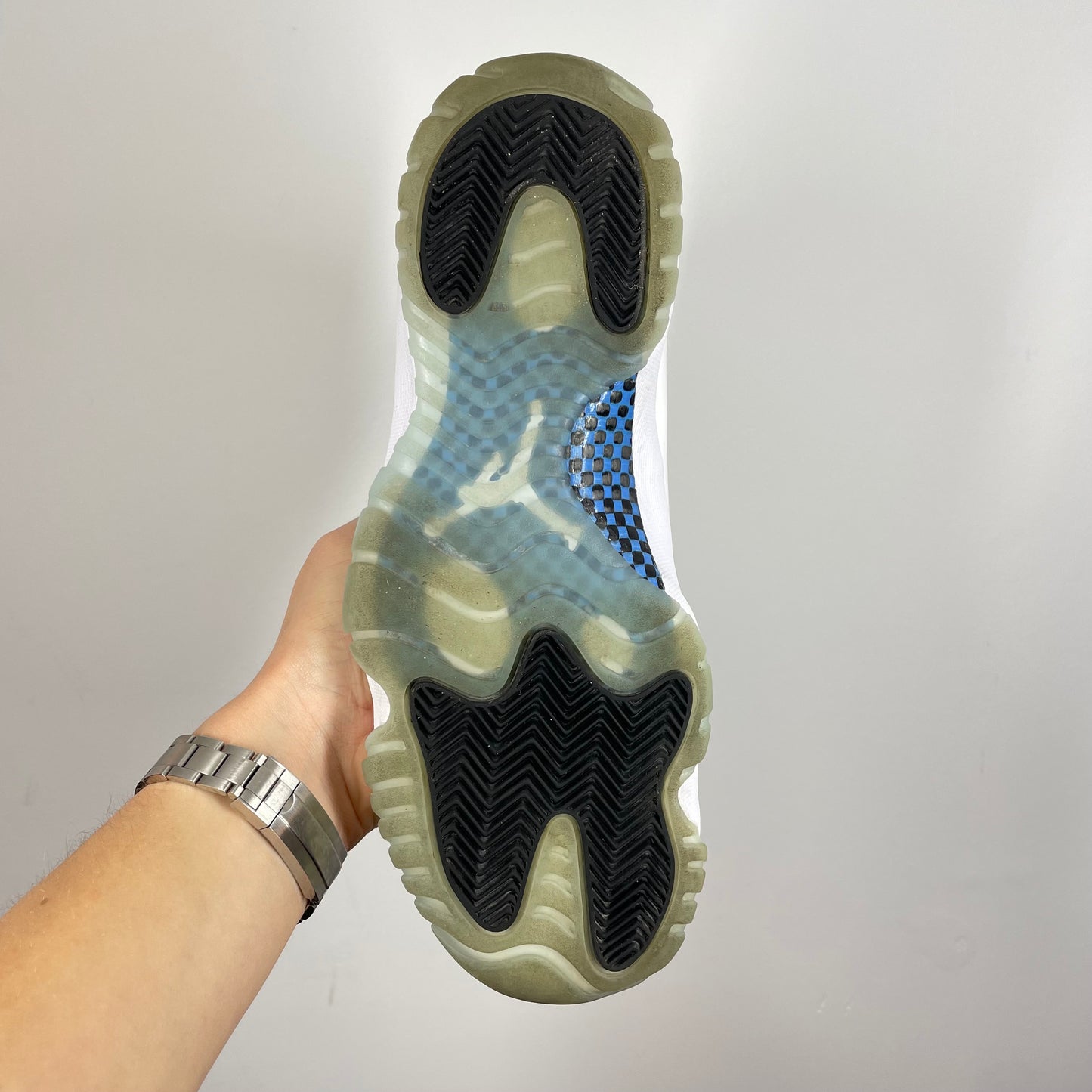Jordan 11 Legend Blue Low UK 9