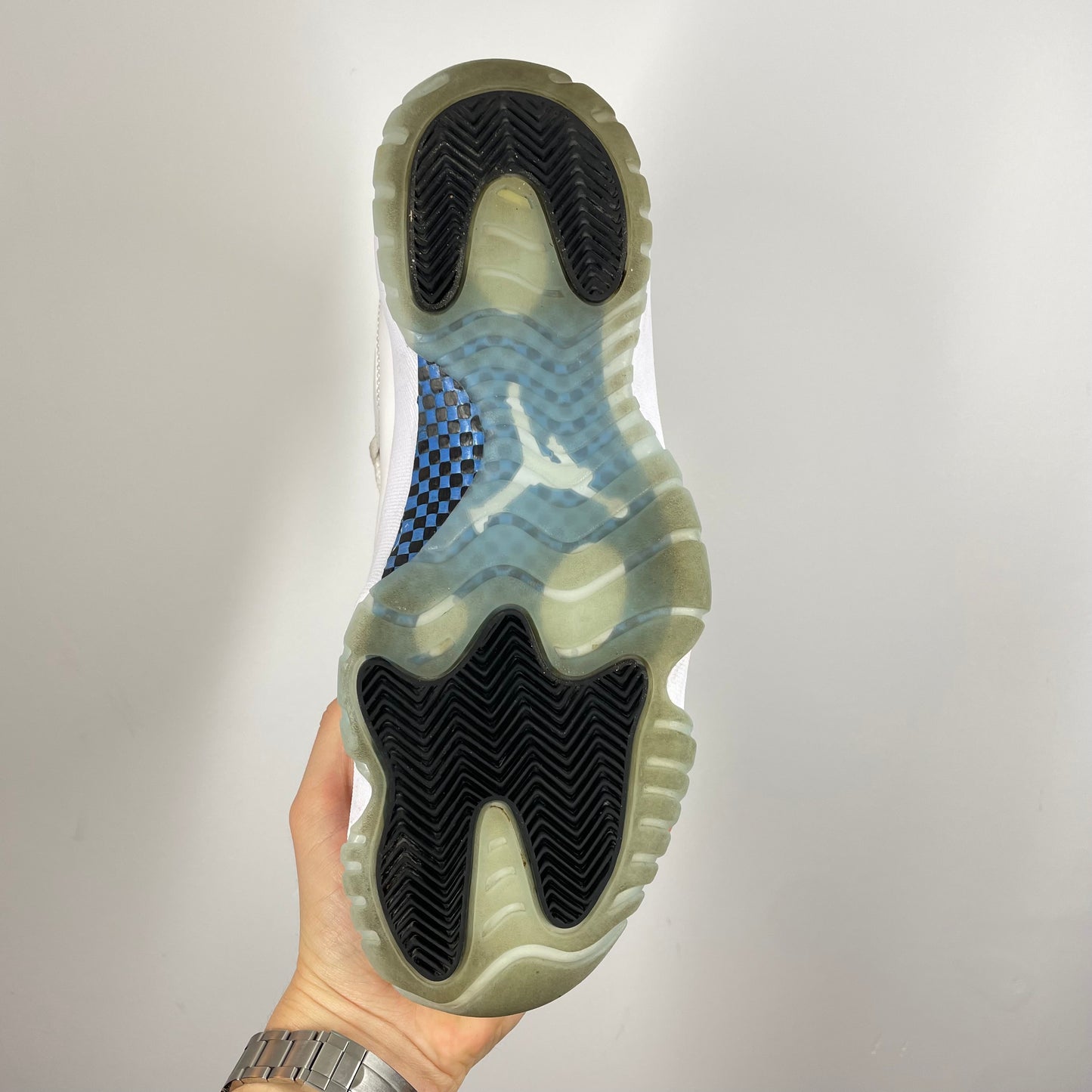 Jordan 11 Legend Blue Low UK 9