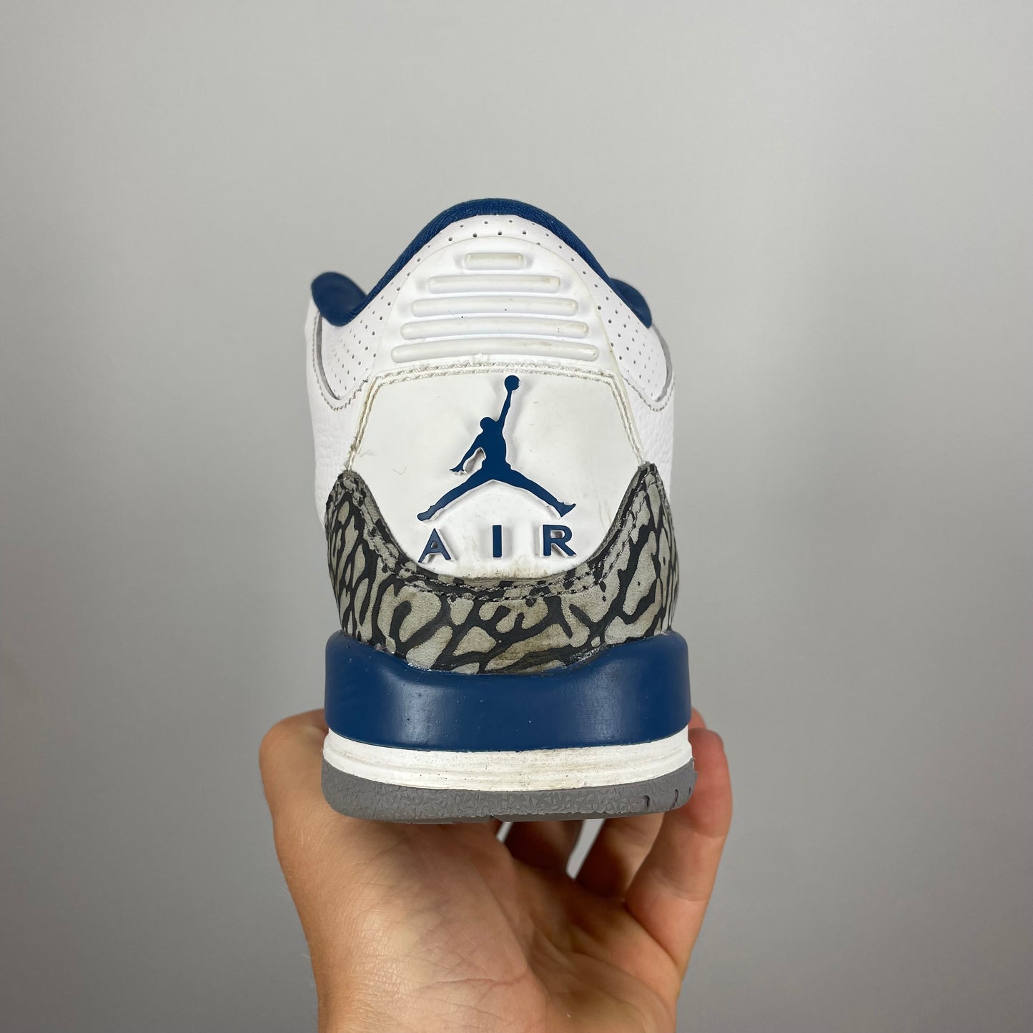 Jordan 3 Wizards UK 4.5