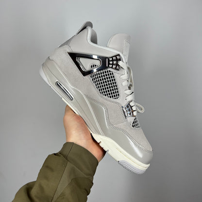 Jordan 4 Frozen Moments UK 7.5 BNIB