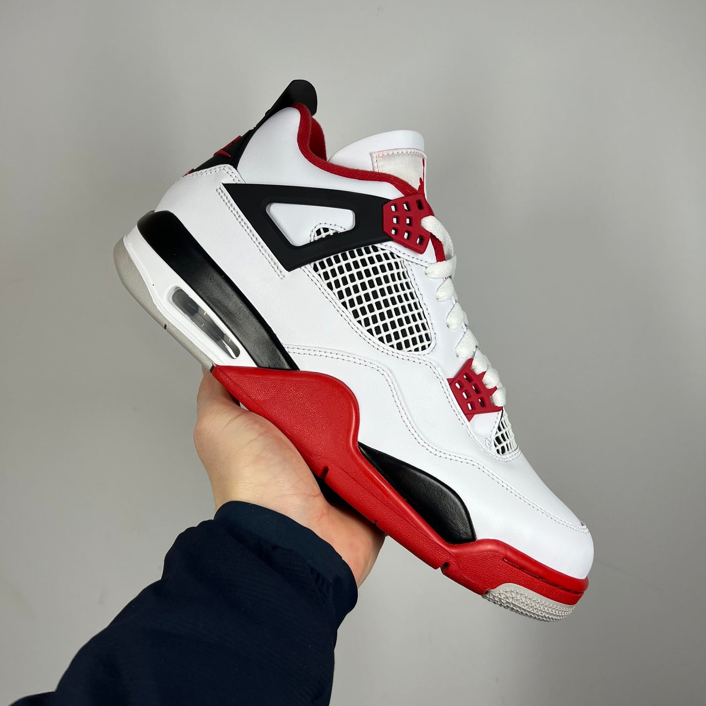 Jordan 4 Fire red DS UK 9.5