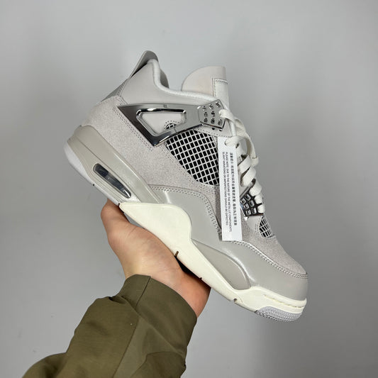 Jordan 4 Frozen Moments UK 7.5 BNIB