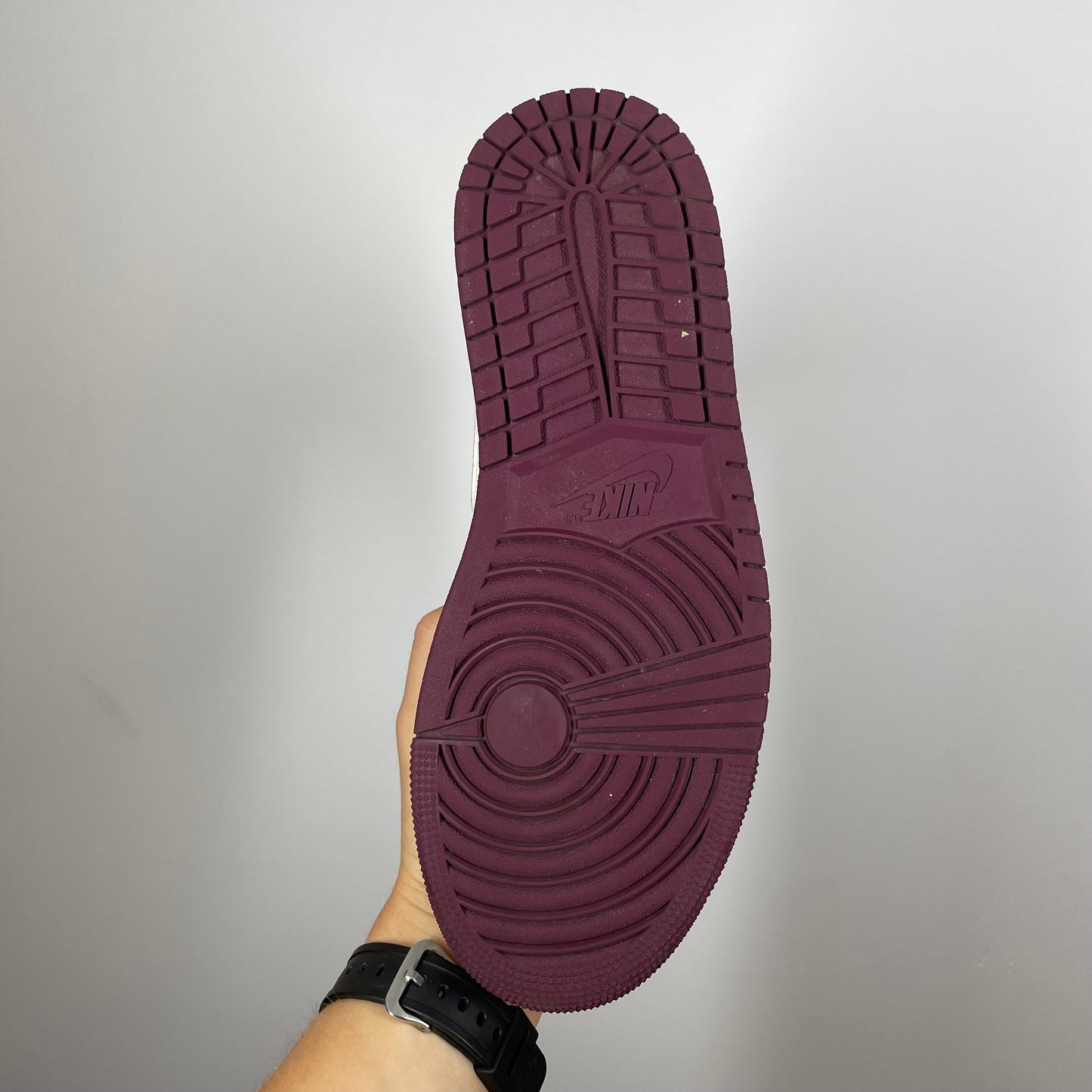 Jordan 1 bordeaux  UK 6.5