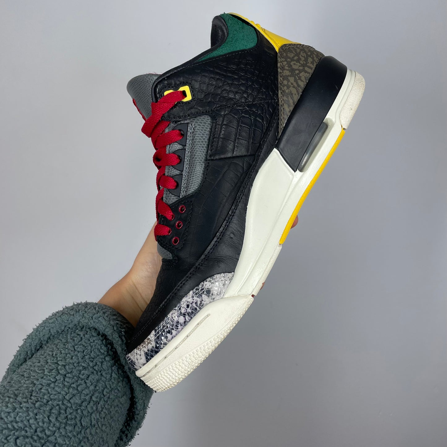 Jordan 3 Animal Instinct 2.0 UK 8.5