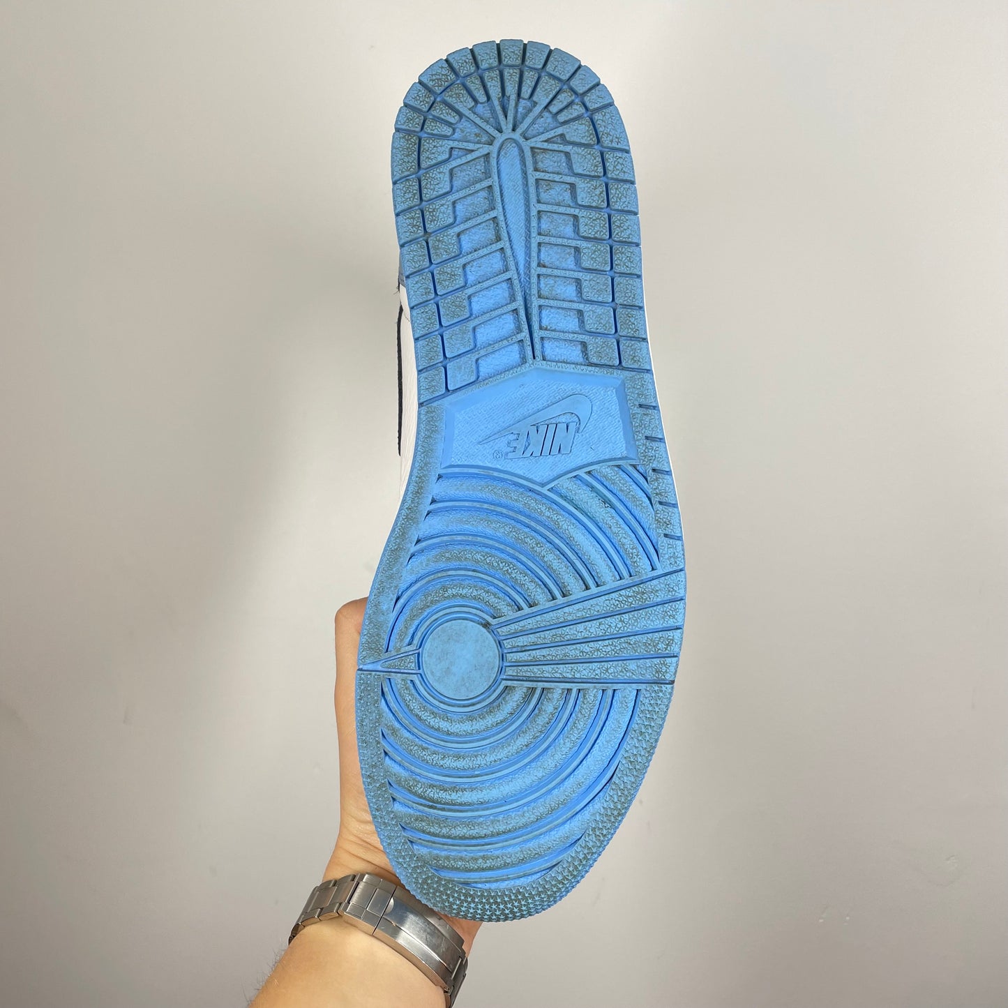 Jordan 1 university blue UK 10.5