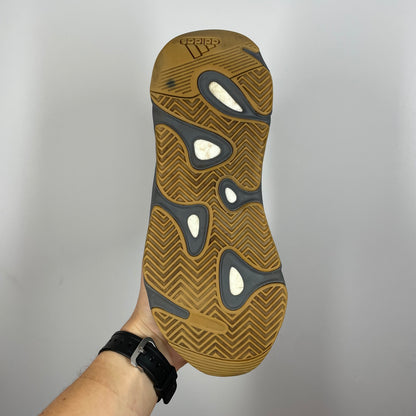 Yeezy 700 tephra  UK 6.5
