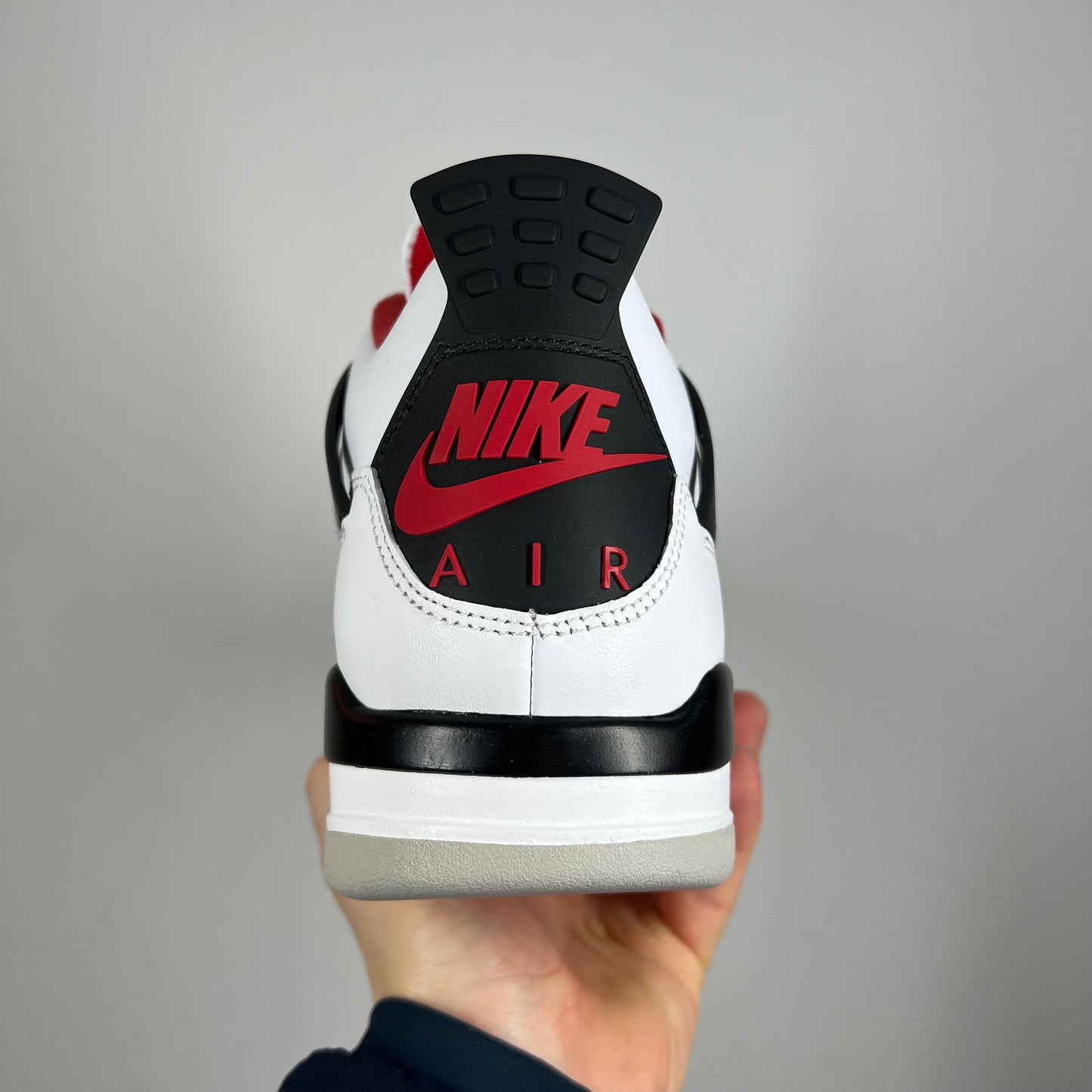 Jordan 4 Fire red DS UK 9.5