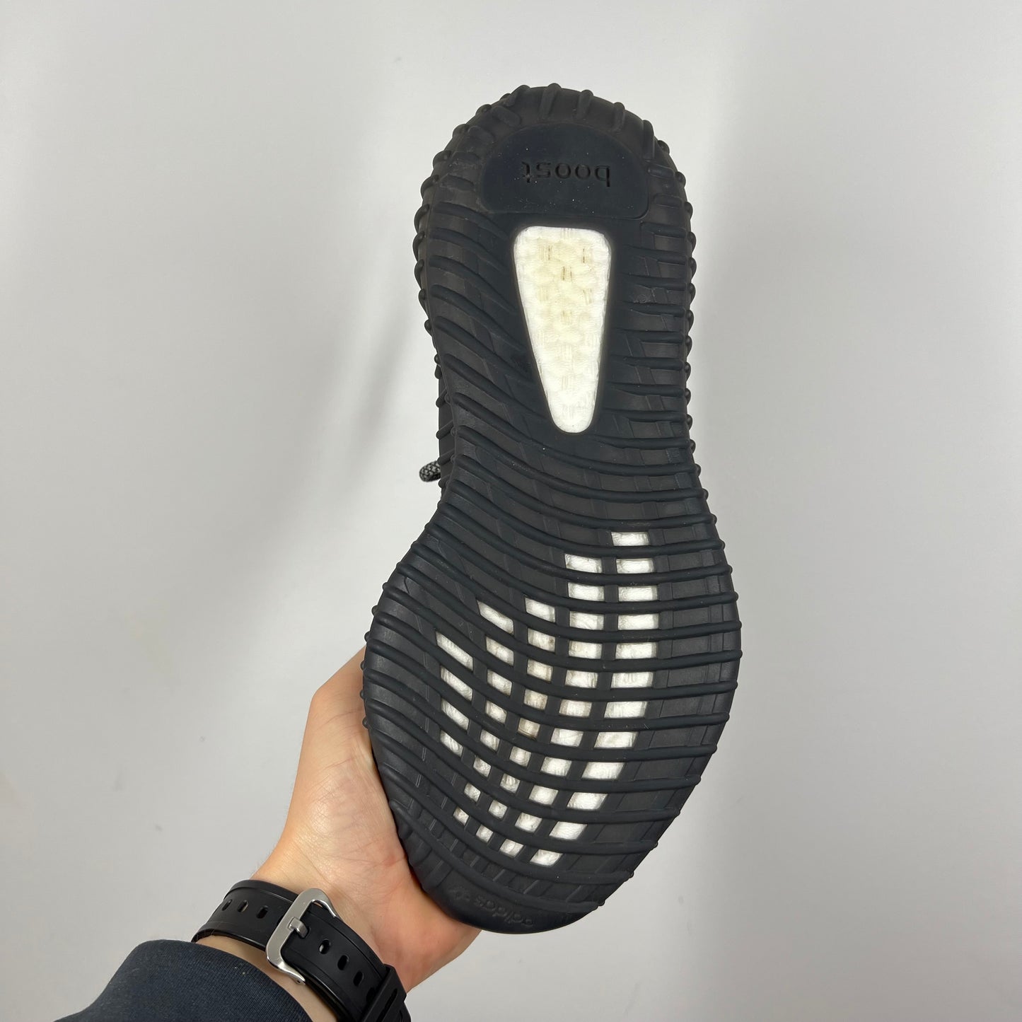 Yeezy 350 Carbon Beluga  UK 7