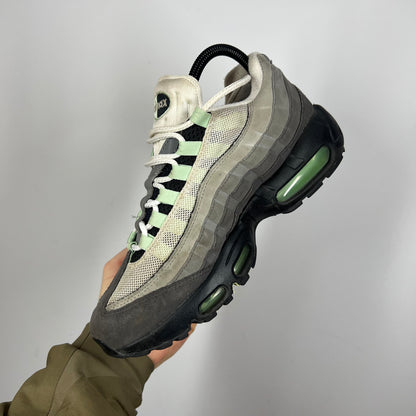 Nike Air Max 95 fresh mint UK 6